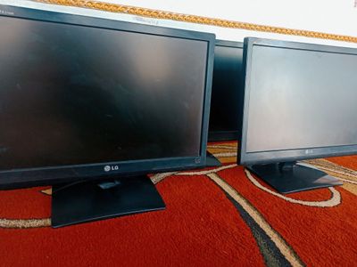 Монитор количествада LG 19 Led