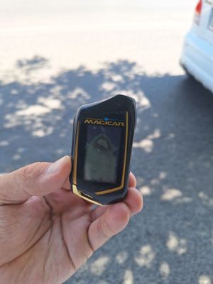 Magicar 906 pult sotiladi