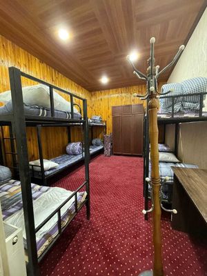 ijaraga faqat qizlar uchun yotoqhona yangi qurilgan