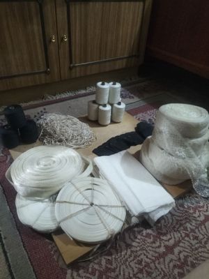 Текстиль: кружева, окантовки, нитки. Все для шитья