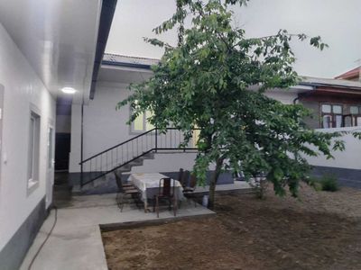 Продается участок с домом и ремонтом, 3 сотки, в Бектемирском районе