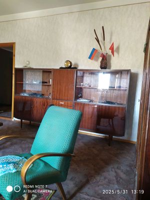 два серванта