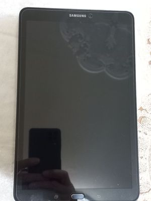 Samsung Galaxy Tab E- deyarli yangi xolatda