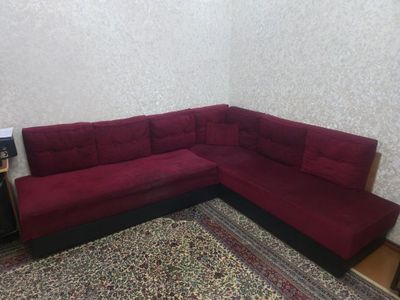 Продается уголок для гостиной комнаты