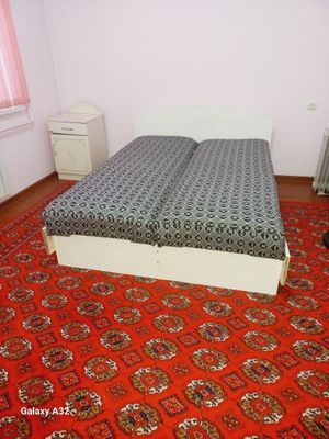 Двуспальная мебель сотилади