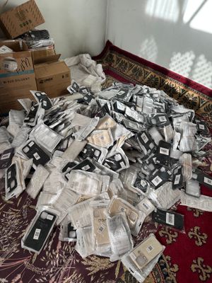 Optom va donaga chexollarimiz bor IPhone chexol