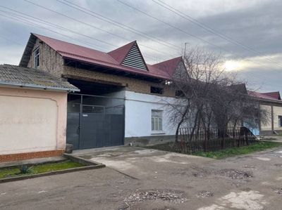 Qorasuvda yer sotiladi 12 sotix O'rta chirchiqda