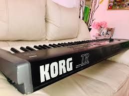 KORG TRITON 76 KEYS workstation