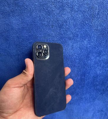 Iphone x 12 pro korpus yigʻilgan