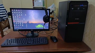 Ofis, uy, o'qish uchun kompyuter