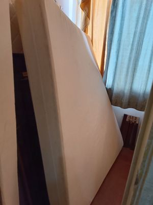 Матрас б/у размер 160*190 непродавленый