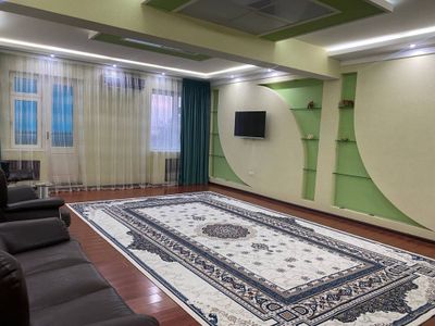 Аренда квартиры улица Нукус Гламур 3-х ком