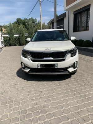 Продам KIA Seltos 2021