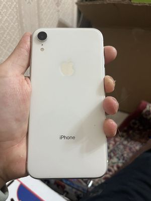 iPhone xr white 64gb