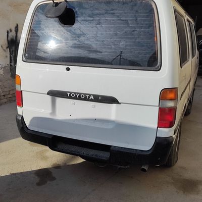 Toyota hiace срочно продается