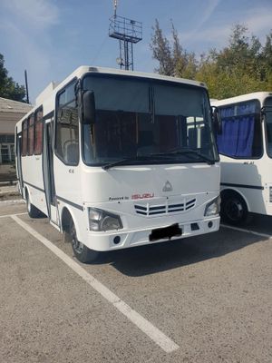 Изузу NP40. 2013 — 2016 Йил