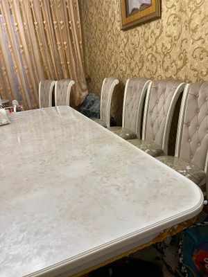 Продается стол +12 стульев + камод