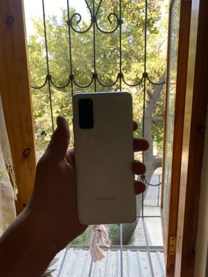 Samsung s20 5g sotiladi