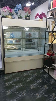 витрина холодильник