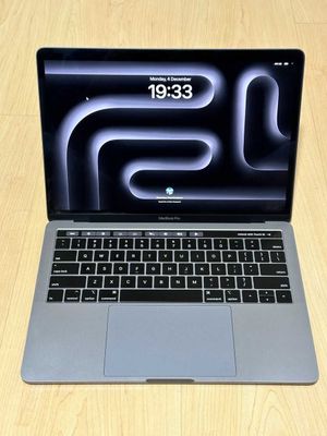 Macbook Pro core i7 8/256