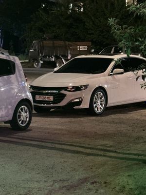 Malibu 2 1,5 turbo sotiladi