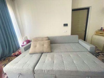 Akkuratni mebel sotiladi srochno