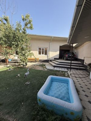 Shayxon Toxur tumani Samarqand Darvozada xovli sotiladi