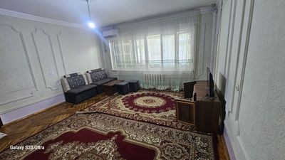 Аренда 2.хонали чорсу версал туйхона олдида
