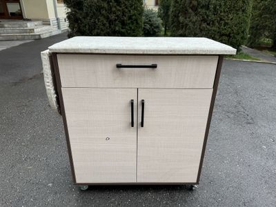 Dazmol stul tumbalik