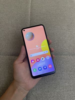 Samsung A11 32gb срочни сотилади