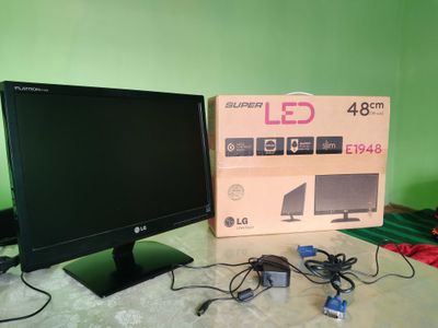 Manitor LG 19.5 манитор сотилади