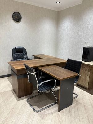 Direktorski mebel