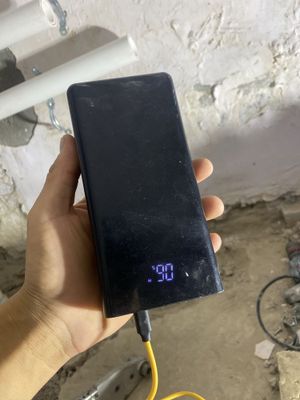Powerbank sotiladi