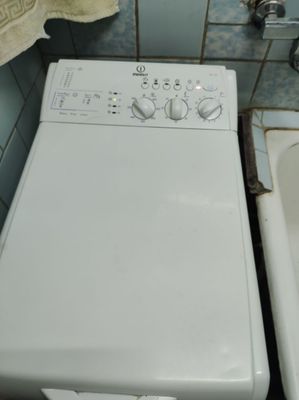 Стиральная машина Indesit