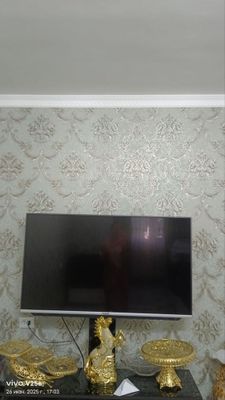 Televizor podstavkasi sotiladi