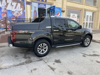 Isuzu D-Max - Исузу Д Макс