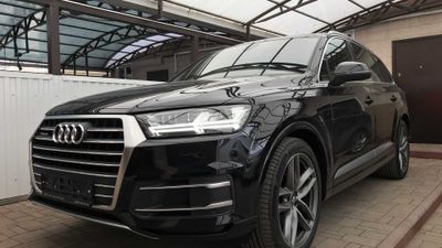 AUDI Q7 S-Line Quattro