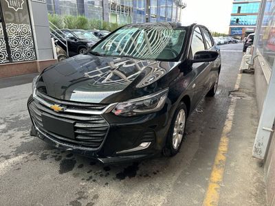 Chevrolet onix benzin