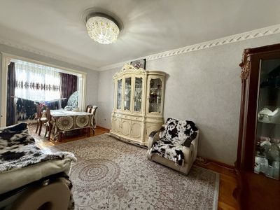 Срочно продам 3 ком 2 этаж Юнусабад 13 Кирпич