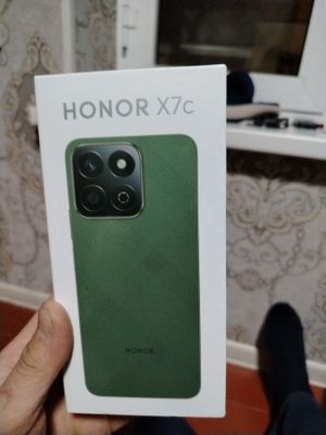 Honor x7c yangi. Ajoyib rangi qora xotira 128 gb Ram 6+6 gb