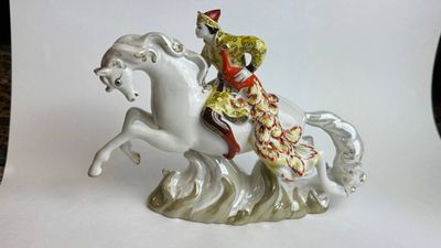 Фарфоровая статуэтка Иван Царевичь на коне с жар птицей ЛЗФИ