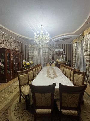 Навоий шахар Гулистон массивида 2 каватли ховли ижарага берилади