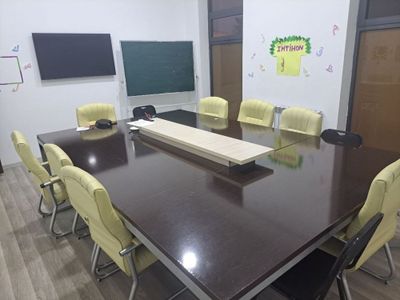 Parta sotiladi stuli bilan