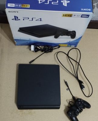 Приставка Sony PS4 500 GB модел: CUH-2202A б/у б/у