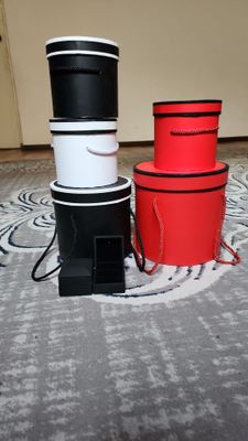 Подарочный коробка сумкалар