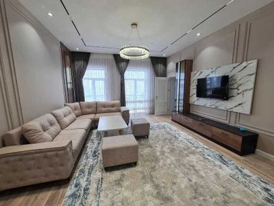 Сдам шикарную 2-хм комн квартиру в Акай сити. 381*