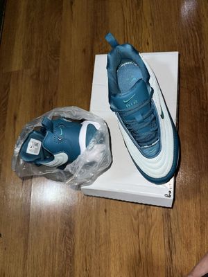 Кроссовка nike 42 размера