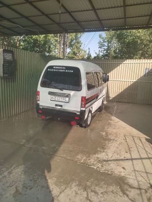 Damas mashinasi sotiladi