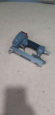 stapler hovalik B/U