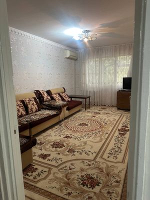 3xonali dom ijaraga beriladi.Hamma sharoit bor